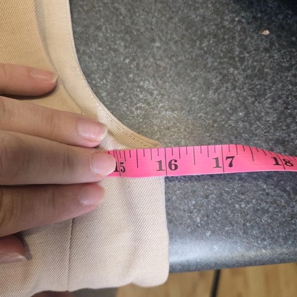 White House Black Market Beige Sleeveless Blazer‎ Vest Sz 00 Business - Picture 9 of 9